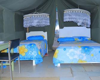 Rhino Tourist Camp - Maasai Mara - Bedroom