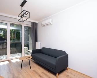 Rentplanet - Apartament Bardosa - Kraków - Pokój dzienny