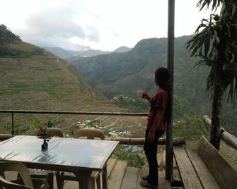 Batad View Inn and Restaurant - Banaue - Balcón