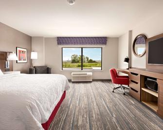 Hampton Inn & Suites Norman Conference Center Area - Norman - Bedroom