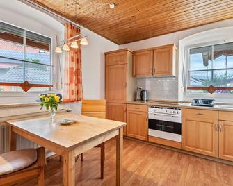 Ferienwohnung Gruber - Bodenwöhr - Küche