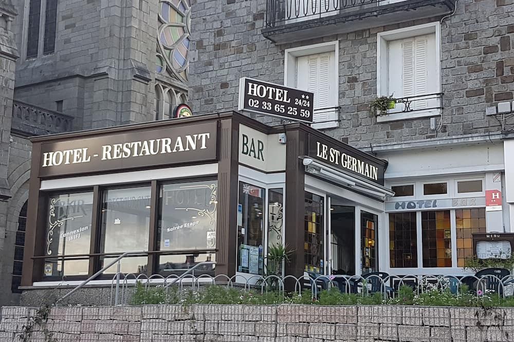 Hotel le Saint Germain - Flers - Building