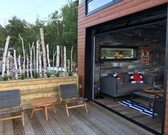 Lux Exec Home Hfx Waterfront Pool Hot Tub - Halifax - Patio