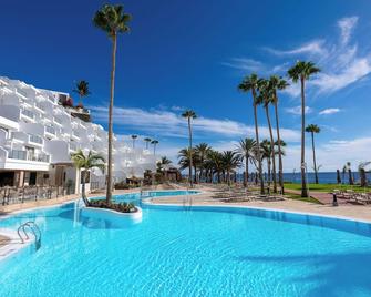 Hotel Riu Palace Calypso - Adults Only - Морро-дель-Хабле - Басейн