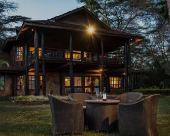Kibo Villa Amboseli - Amboseli - Binnenhof