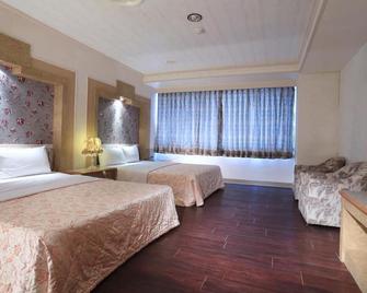 Kings Hotel - Yilan City - Habitación