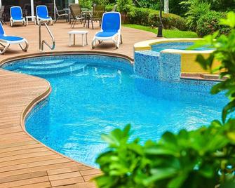 ألبروك إن - بنما سيتي (بنما) - حوض السباحة