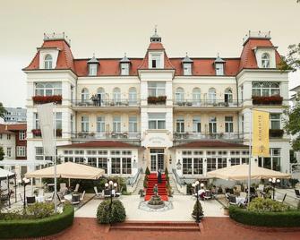 Seetelhotel Hotel Esplanade Mit Villa Aurora - Heringsdorf - Building