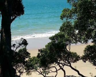 Doubtless Bay Lodge - Mangonui - Beach