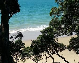 Doubtless Bay Lodge - Mangonui - Beach