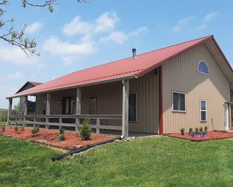 Come & enjoy your stay in our Barndomiinium near Buffalo National River/Hiking - Harrison - Building