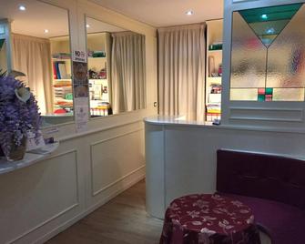 Albergo ai Tolentini - Venice - Front desk