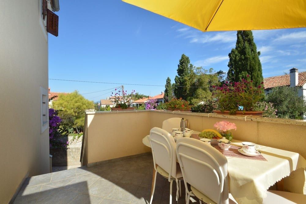 House Orhideja - מאלי לוסיני - מרפסת