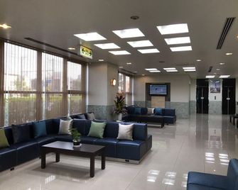Osaka Bay Plaza Hotel - Sakai - Lobby