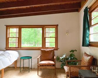 The Lorca Adk Motel Room 1 - Indian Lake - Living room
