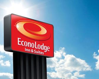 Econo Lodge Inn & Suites - Oklahoma City - Outdoors view