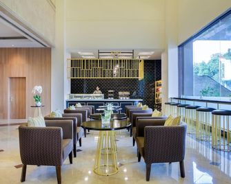 Aiho Hotel Medan - Medan
