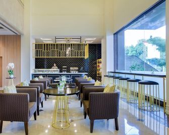 Aiho Hotel Medan - Kota Medan