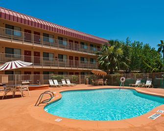 Red Roof Inn Corpus Christi South - Corpus Christi - Pool