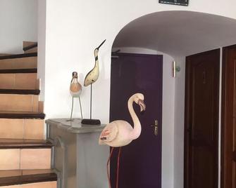 هوتيل لو فونغاسّي - سانت- ماري-دو-لا-مير - ردهة