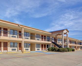 Quality Inn Marshall - Marshall - Building