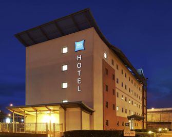 ibis budget Newport - Newport - Bâtiment