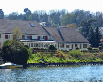 Logis Hotel des Lacs Paris Sud - Viry-Châtillon - Building