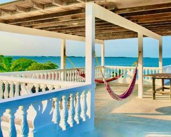 See Belize Sea View Vacation Rentals - Belize City - Balkon