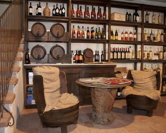Casone Ugolino - Castagneto Carducci - Bar
