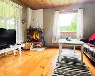 4 Person Holiday Home In Vimmerby - Vimmerby - Wohnzimmer