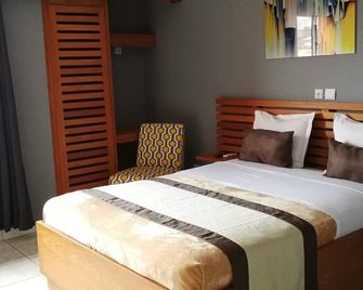 Hotel Astoria - Douala - Bedroom