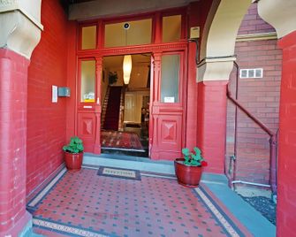 Edinburgh Gallery Bed & Breakfast - Hobart - Hallway