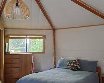 Waiau Retreat - Waitara - Bedroom