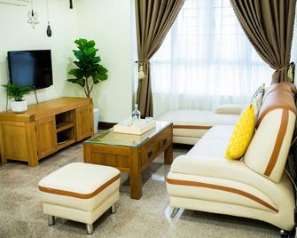 Misa House | Close To Everything | 2br | High View - Qui Nhon - Living room