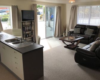 Westland Apartment - Dunedin - Living room