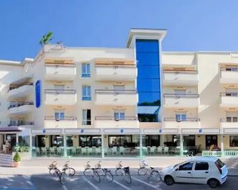 Hotel International Beach - Caorle - Building