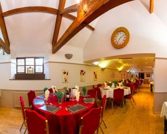 The Beacon & Railway Hotel - Stonehouse - Restaurant