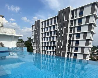 Peninsula Residence All Suite Hotel - Kuala Lumpur - Pool