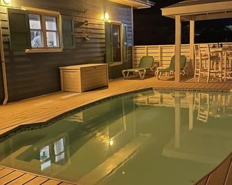 Ocean Views With Pool - Spacious Family Friendly 3br/2ba- Catch A Wave Bahamas - Hope Town - Piscina