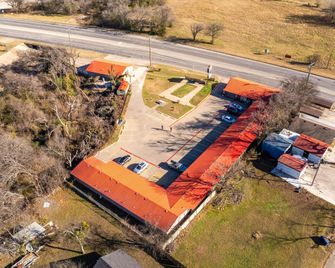 Western Inn by Capital O Cleburne TX - Cleburne - Gebäude