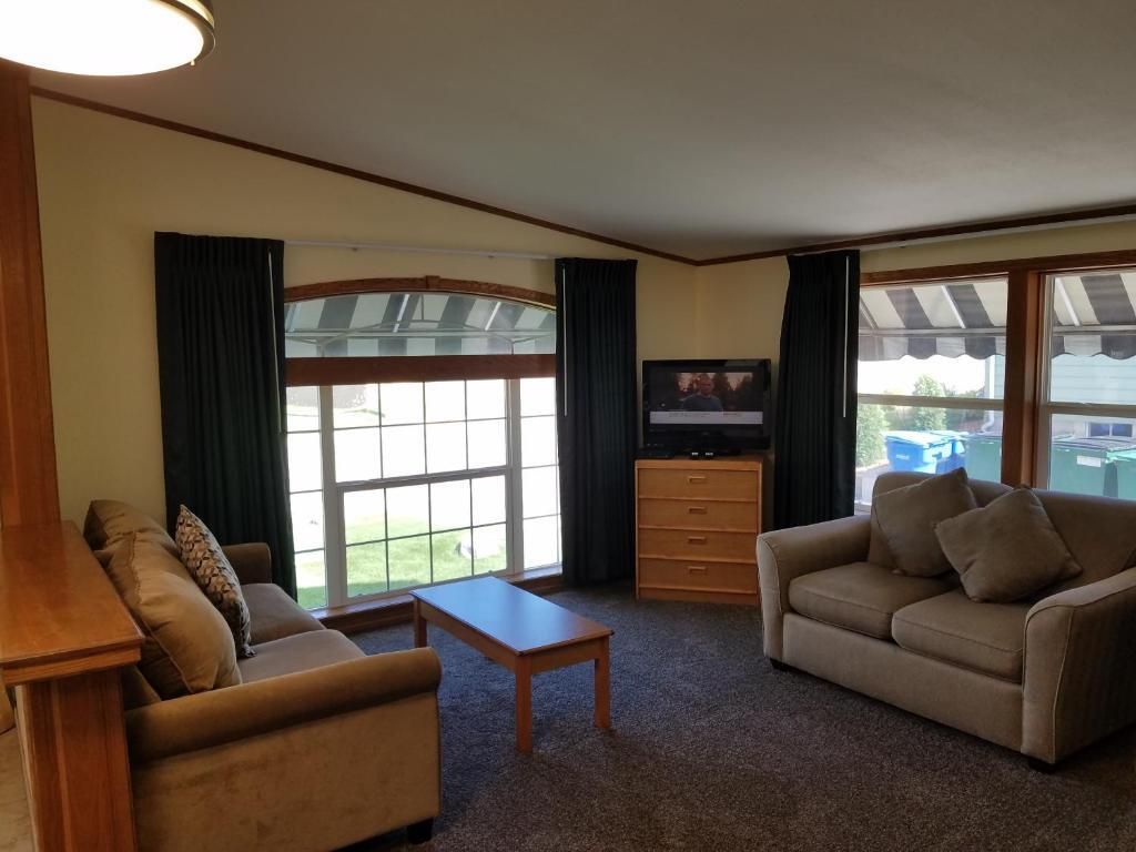 Black Hawk Motel & Suites - ווינסקונסין דלז - סלון