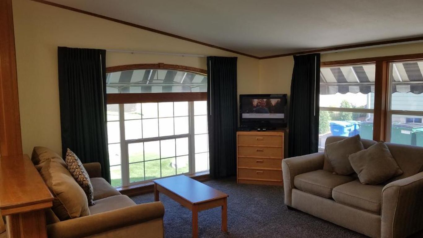 Black Hawk Motel & Suites