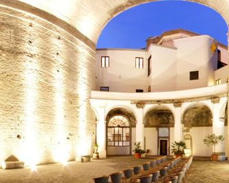 Casa del Monacone - Naples - Building