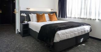 Bay Plaza Hotel - Wellington - Bedroom