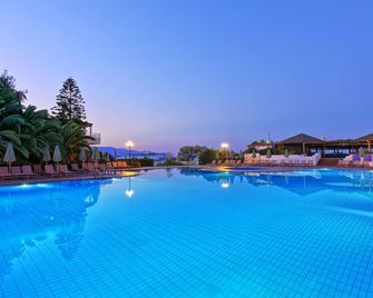 Apollonia Beach Resort & Spa - Heraclión - Pileta