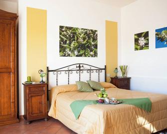 Agriturismo Bergi - Castelbuono - Schlafzimmer