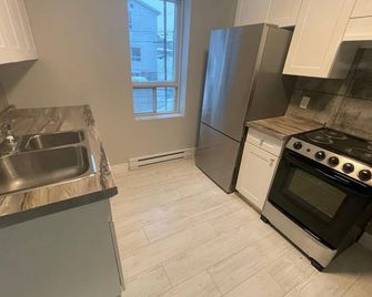 Loft with a sofa bed (Le Convivial) - Rouyn-Noranda - Kitchen