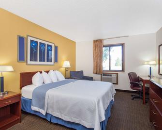 Days Inn by Wyndham Austin - Austin - Schlafzimmer
