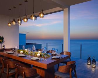 Dreams Cozumel Cape Resort & Spa - Cozumel - Front desk