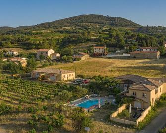 Beautiful House, View, In The Countryside In The Midi Sun, Spas, Swimming Pool, Parking - Berlou - Edificio